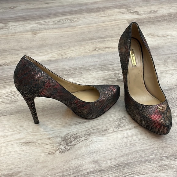 BCBGeneration Brown Gold Red Black Snakeskin Leather 5” Heels Size 10M/40 - Picture 4 of 14